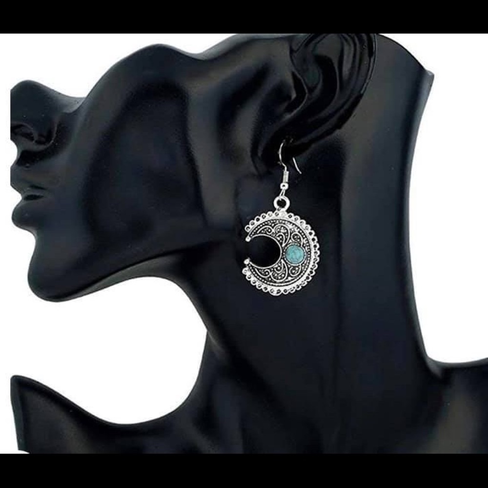 Earrings - Picture 3 of 3